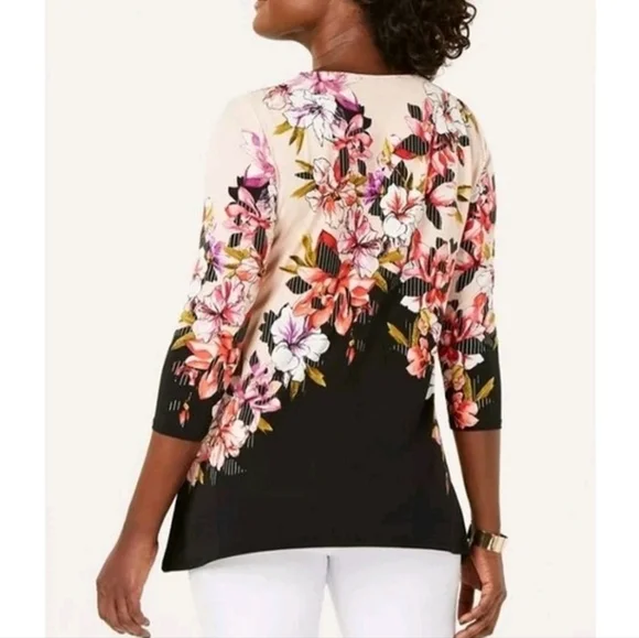 Floral Print Women's Top - Picture 2 of 7